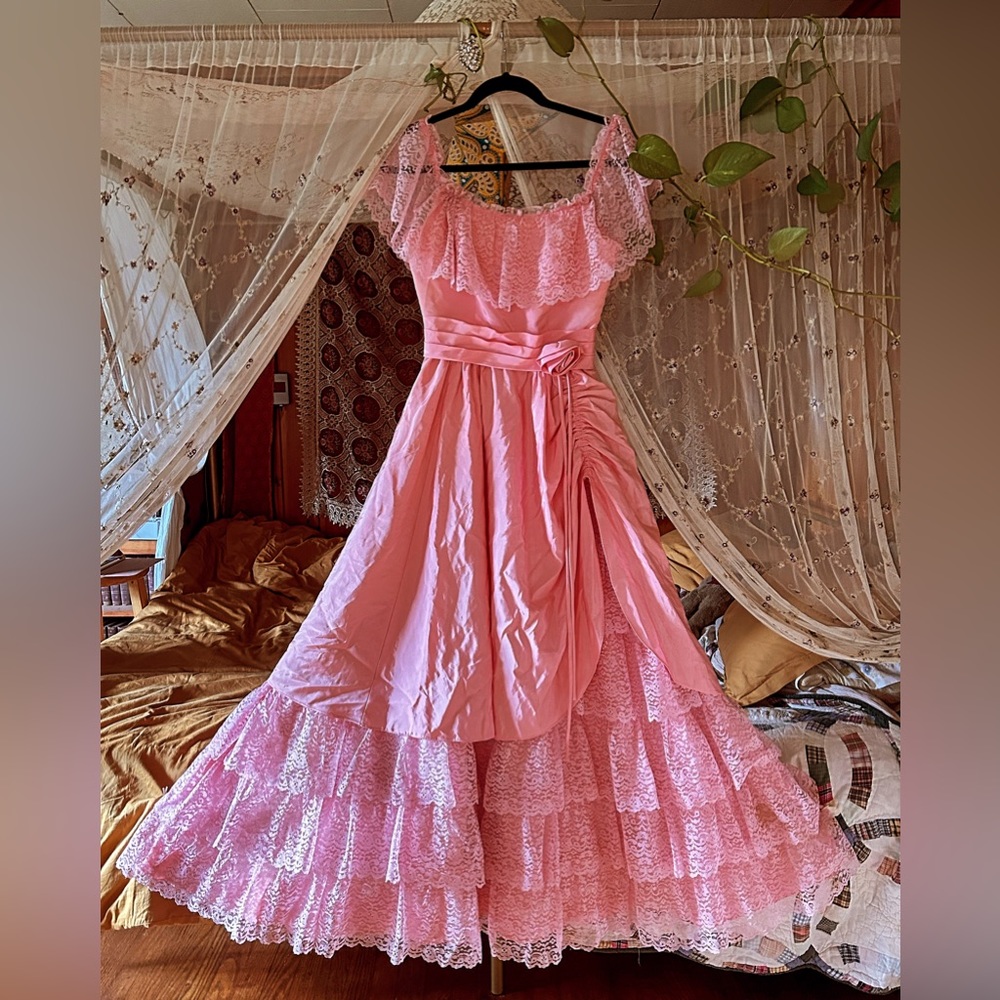 Vintage Ballgown/Prom Dress